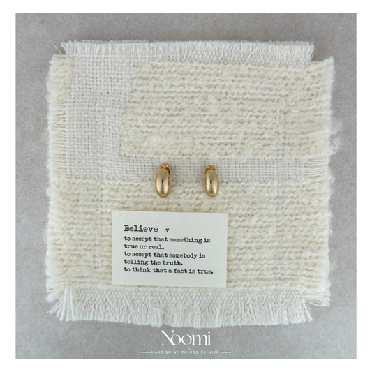 Bean Earrings in Gold